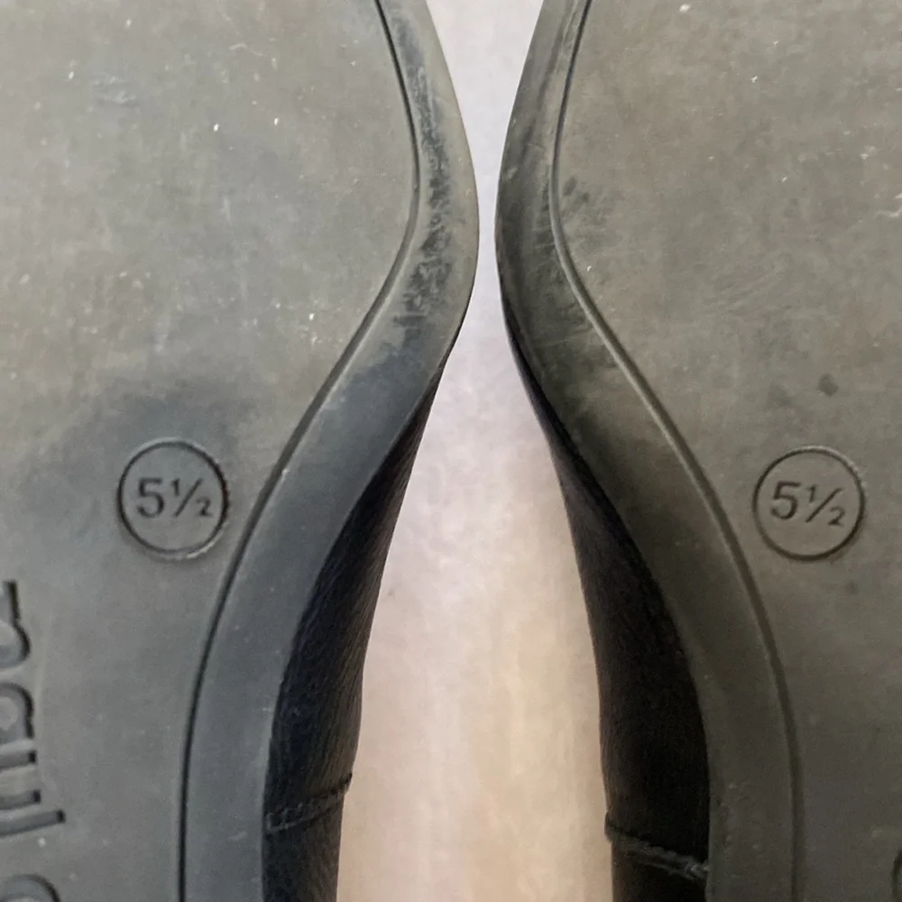 Paul Green Women’s Teddy Flats in Black Leather Size 5.5 UK or 8 US